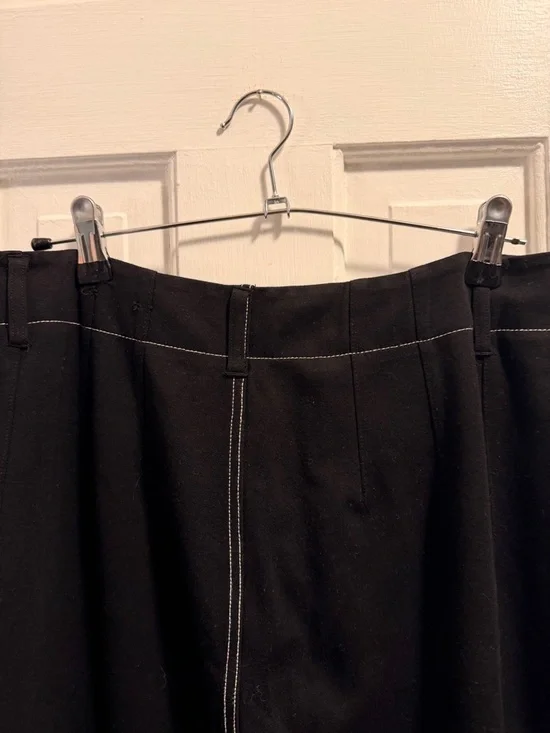 Jones New York Black Pants with White Contrast Stitching size 10 - Picture 5 of 6